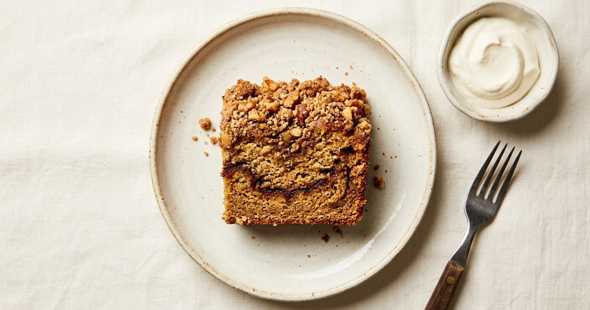 Batch-Prep Cinnamon-Walnut Streusel Coffee Cake (Keto)